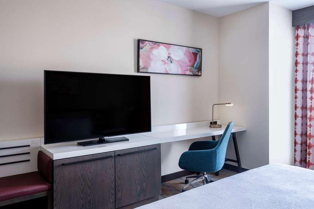 Hilton Garden Inn Pomona, Ca Bilik gambar
